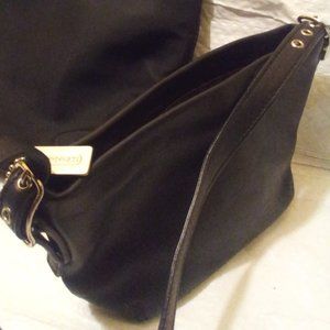 COACH WOMENS BLACK HAND BAG
